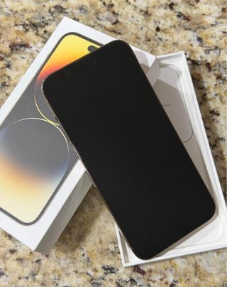 iPhone 14 Pro Max 128GB Oro