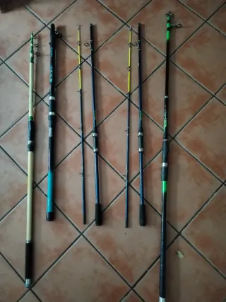 Lote de 5 cañas de pescar