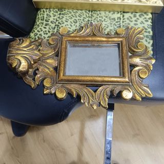 Marco barroco dorado con cristal