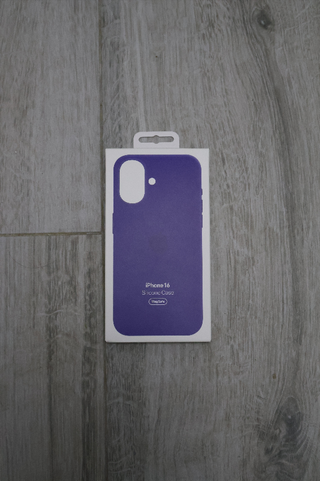 Custodia iPhone 16 Pro in silicone nuova 6