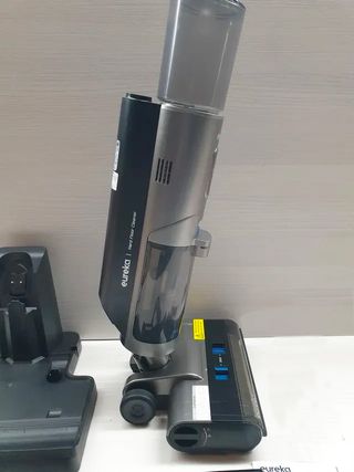 Aspiradora Eureka RapidWash NEW430