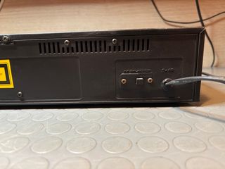 Leona CD-55 Lettore CD Vintage - Per Ricambi