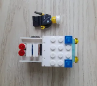 LEGO COCHE POLICÍA TRÁFICO