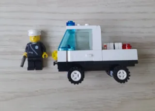 LEGO COCHE POLICÍA TRÁFICO
