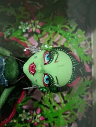 Monster High Skullector Venus McFlytrap nuova