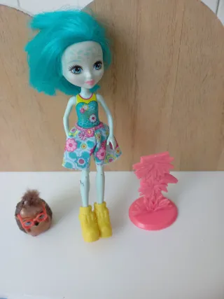 Muñeca Echantimals con accesorios