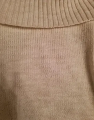 Jersey Stradivarius hombros descubiertos