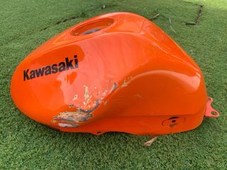 Depósito Kawasaki ER6N