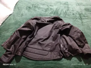 Conjunto moto chaqueta y pantalón