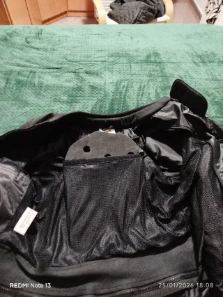 Conjunto moto chaqueta y pantalón