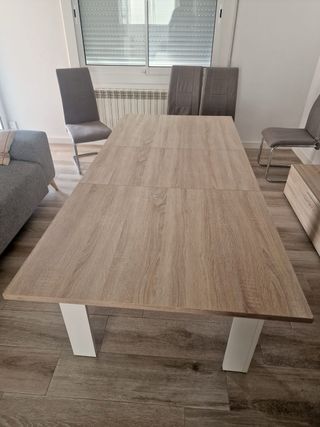 Mesa de comedor madera y blanca