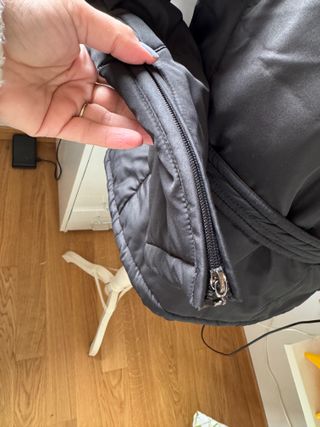 Piumino nero Edas con pelliccia