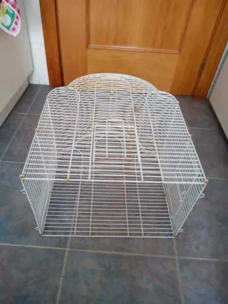Jaula para pájaros blanca