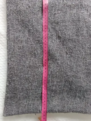 Manta decorativa pequeña gris