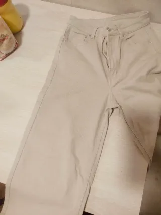 Pantalones campana beige