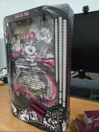Monster High Draculaura Reel Drama Scatola