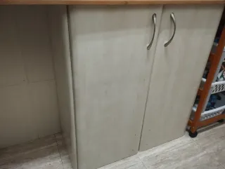 Bajo de cocina con encimera de mármol+ mueble alto