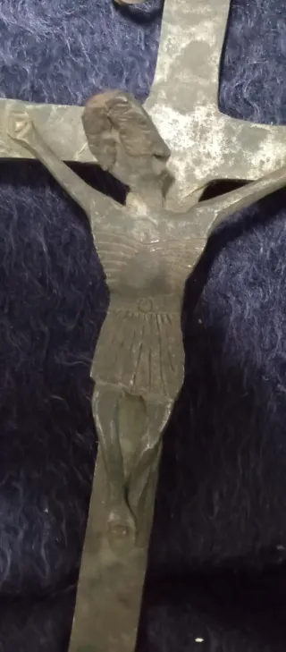 Cristo de hierro forjado siglo XX