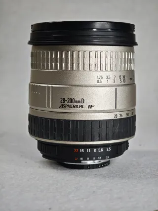 Objetivo Sigma 28-200mm Macro para Nikon