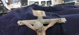 Crucifijo INRI Siglo XVII