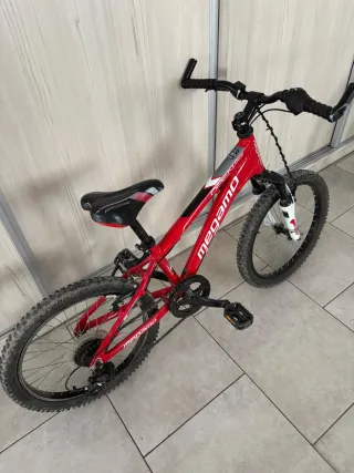 Bicicleta infantil Megamo Roja