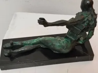 Scultura "Le cabinet anthropomorphique" S. Dalì