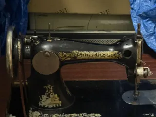 Máquina de coser antigua