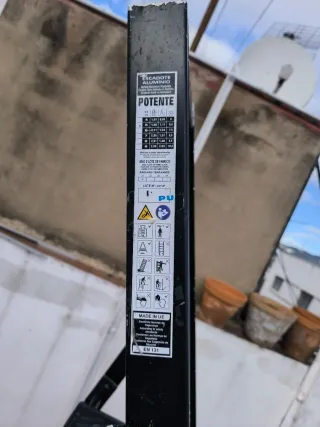 Escalera plegable aluminio 4 peldaños