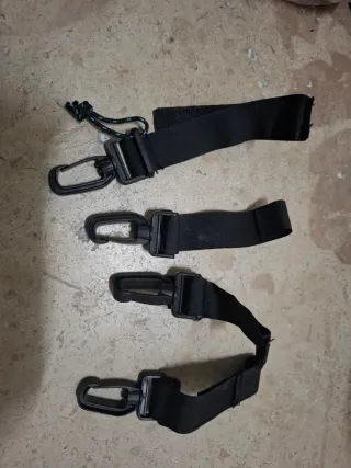 Enganches con velcro y mosquetón