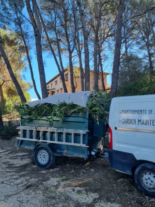 Alquiler remolque para residuos jardín