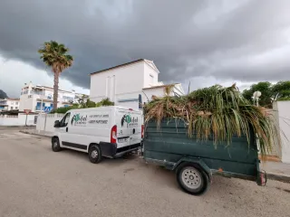 Alquiler remolque para residuos jardín