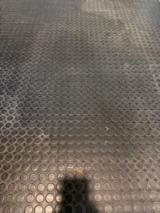Suelo de goma con círculos