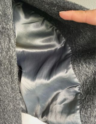 Abrigo de lana de oveja gris