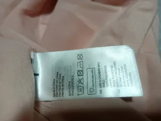 Vestido largo rosa con volantes