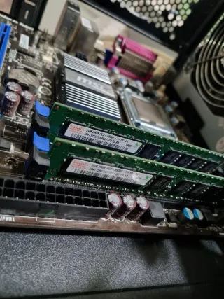 Torre Ordenador Antec Negra