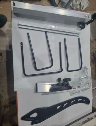 Ingletadora con mesa, 210mm de disco