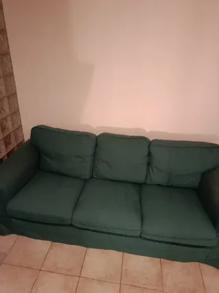 Sofá de 3 plazas verde