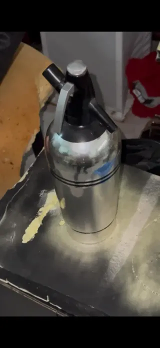 Sifón de agua con dispensador