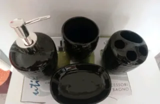 Set Accessori Bagno Neri Ceramica