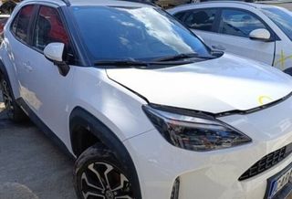 426110dk70 llanta toyota yaris hybrid 2wd 2322413