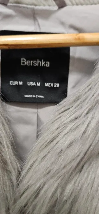 Chaleco pelo Bershka gris talla M