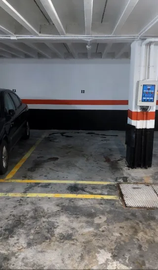 Alquiler Parcela Garaje.