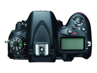 CAMARA NIKON D610 + OBJETIVO