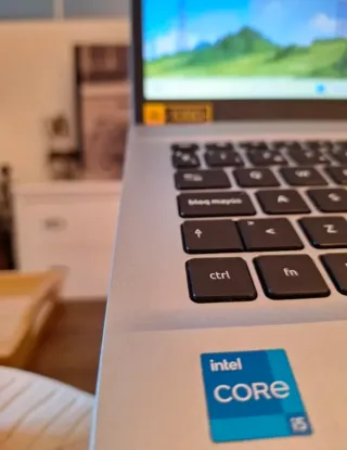 Portátil Acer《2027》intel 10 núcleos IPS FullHD