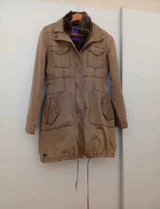 Chaqueta de estilo vintage para mujer.