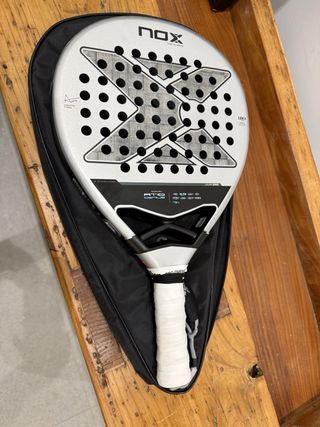 Pala Padel Nox AT10 Genius Luxury Series