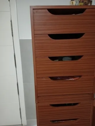 Mesa TV y armario despensa madera