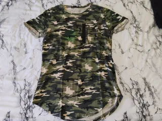 Camiseta larga camuflaje verde militar