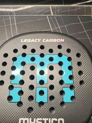 Mystica Legacy Carbón Hybrid padel