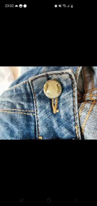 Pantalón vaquero Liu Jo azul con diseño